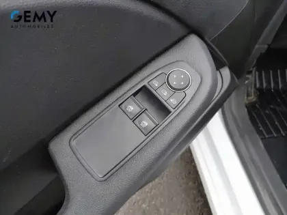 Photo 11 Renault Clio  E-Tech 140