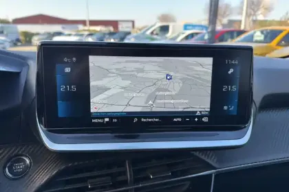 Photo 19 Peugeot 208  PureTech 100 S&S EAT8