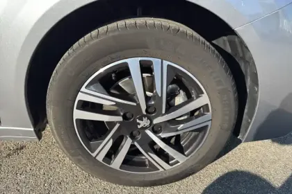 Photo 11 Peugeot 208  PureTech 100 S&S EAT8