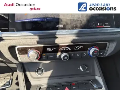 Photo 33 Audi Q3  35 TFSI 150 ch S tronic 7