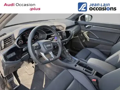 Photo 10 Audi Q3  35 TFSI 150 ch S tronic 7