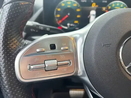 Photo 52 Mercedes GLA  250 e 8G-DCT