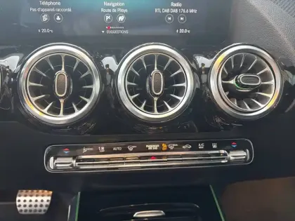 Photo 55 Mercedes GLA  250 e 8G-DCT