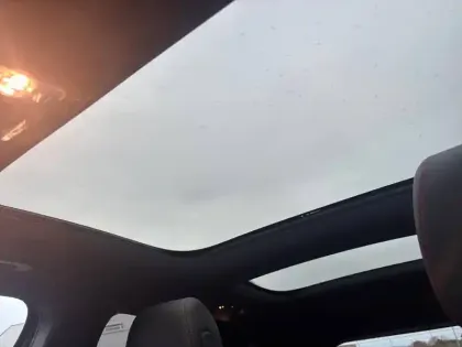 Photo 28 Mercedes GLA  250 e 8G-DCT