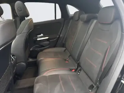 Photo 46 Mercedes GLA  250 e 8G-DCT