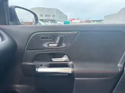 Photo 33 Mercedes GLA  250 e 8G-DCT