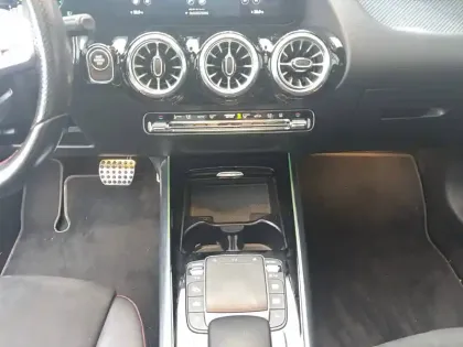 Photo 10 Mercedes GLA  250 e 8G-DCT