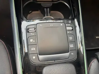 Photo 54 Mercedes GLA  250 e 8G-DCT