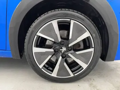 Photo 17 Peugeot 208  Electrique 50 kWh 136ch