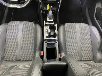 Photo 24 Peugeot 208  Electrique 50 kWh 136ch