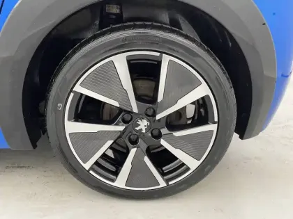 Photo 15 Peugeot 208  Electrique 50 kWh 136ch