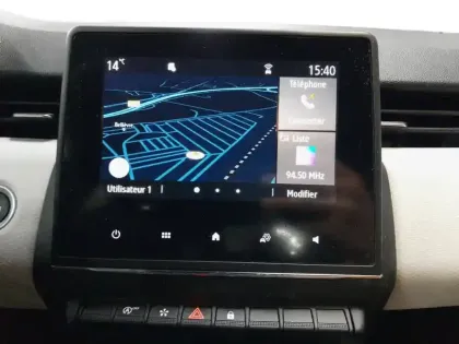 Photo 10 Renault Clio  E-Tech hybride 145