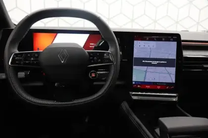 Photo 33 Renault Espace  E-Tech full hybrid 200 GSR2