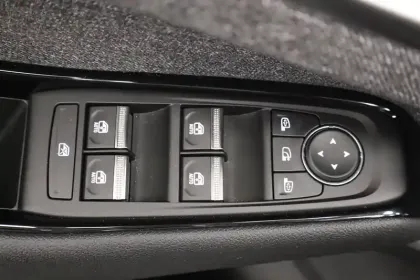 Photo 17 Renault Espace  E-Tech full hybrid 200 GSR2