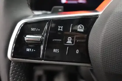 Photo 20 Renault Espace  E-Tech full hybrid 200 GSR2