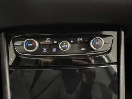 Photo 21 Opel Grandland X  Hybrid 225 ch BVA8