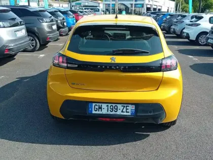 Photo 5 Peugeot 208  Electrique 50 kWh 136ch