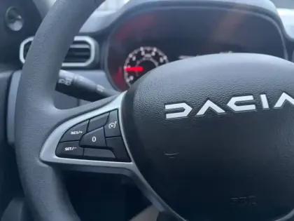 Photo 27 Dacia Duster  ECO-G 100 4x2