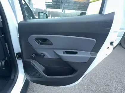 Photo 18 Dacia Duster  ECO-G 100 4x2