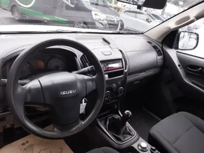 Photo 43 Isuzu D-Max  SPACE CAB 1.9 4X4