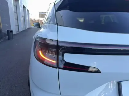 Photo 28 Renault Austral  E-Tech hybrid 200