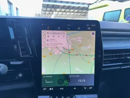 Photo 41 Renault Austral  E-Tech hybrid 200