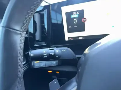 Photo 39 Renault Austral  E-Tech hybrid 200