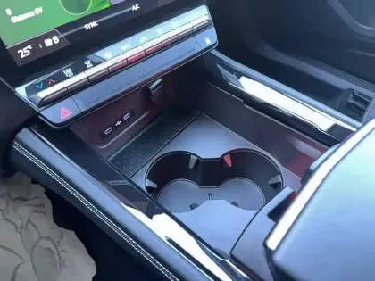 Photo 49 Renault Austral  E-Tech hybrid 200