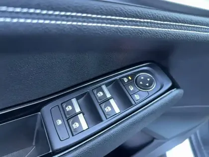 Photo 31 Renault Austral  E-Tech hybrid 200