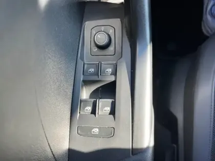 Photo 17 Volkswagen T-cross  1.0 TSI 110 Start/Stop DSG7