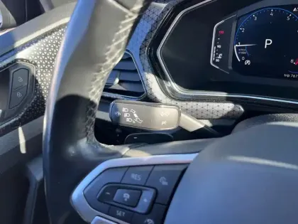 Photo 21 Volkswagen T-cross  1.0 TSI 110 Start/Stop DSG7