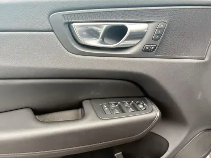 Photo 16 Volvo Xc60  T6 AWD Hybride rechargeable 253 ch+145 ch Geartronic 8