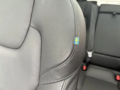 Photo 28 Volvo Xc60  T6 AWD Hybride rechargeable 253 ch+145 ch Geartronic 8