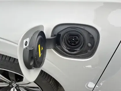 Photo 12 Volvo Xc60  T6 AWD Hybride rechargeable 253 ch+145 ch Geartronic 8