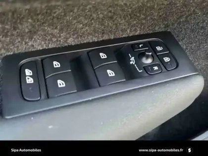 Photo 24 Volvo Xc40  B3 163 ch DCT7