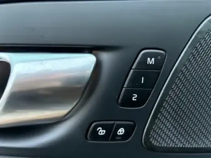 Photo 28 Volvo Xc60  T8 AWD Hybride rechargeable 310 ch+145 ch Geartronic 8