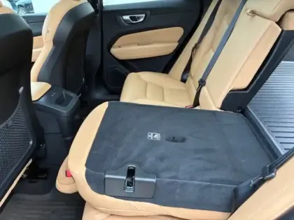 Photo 12 Volvo Xc60  T8 AWD Hybride rechargeable 310 ch+145 ch Geartronic 8