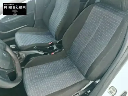 Photo 10 Peugeot 208  PureTech 75 S&S BVM5