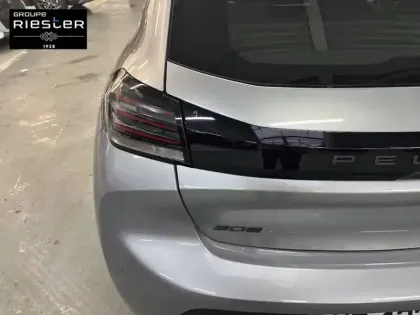 Photo 16 Peugeot 208  100 S&S BVM6