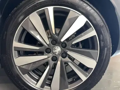 Photo 18 Peugeot 3008  Hybrid4 300 e-EAT8