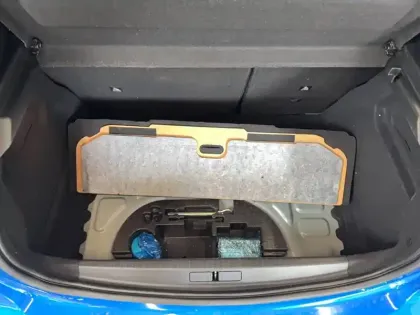 Photo 19 Peugeot 208  Electrique 50 kWh 136ch