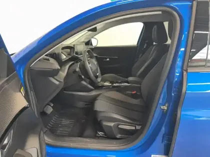 Photo 8 Peugeot 208  Electrique 50 kWh 136ch