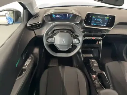 Photo 16 Peugeot 208  Electrique 50 kWh 136ch