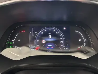 Photo 16 Renault Captur  TCe 140 EDC - 21