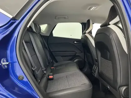 Photo 15 Renault Captur  TCe 140 EDC - 21