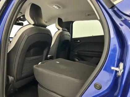 Photo 26 Renault Captur  TCe 140 EDC - 21