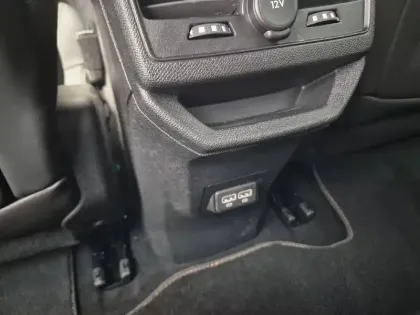 Photo 39 Peugeot 3008  Hybrid4 300 e-EAT8