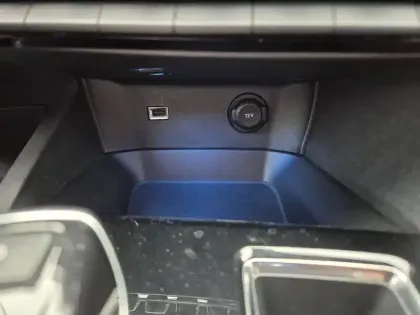 Photo 28 Peugeot 3008  Hybrid4 300 e-EAT8