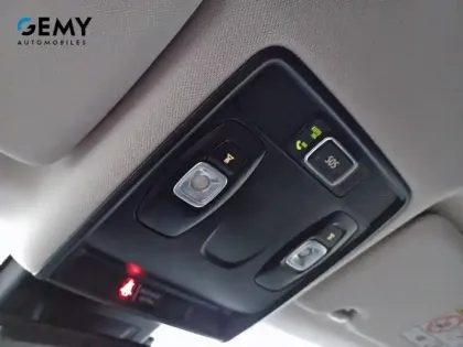 Photo 20 Renault Captur  TCe 140 - 21