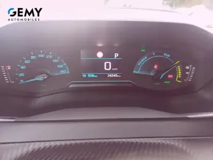 Photo 11 Peugeot 208  Electrique 50 kWh 136ch